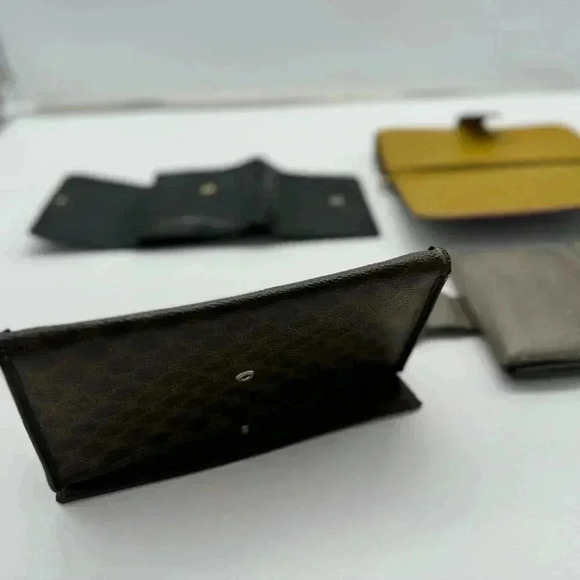 LOT of 4 Pre-loved Wallets Celine, Fendi, Salvatorre Ferragamo -PROJECT - Picture 14 of 17